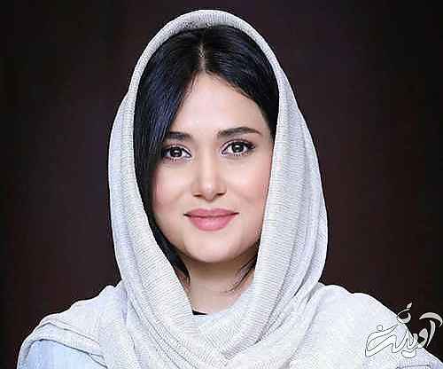 پریناز ایزدیار با یک کیلو آرایش ! - سمیه ابد و یک روز کجا رفت ؟ + عکس 